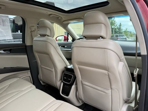 Used 2019 Lincoln Nautilus Select FWD image 21