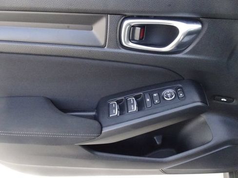 Certified 2025 Honda Civic Sport image 8