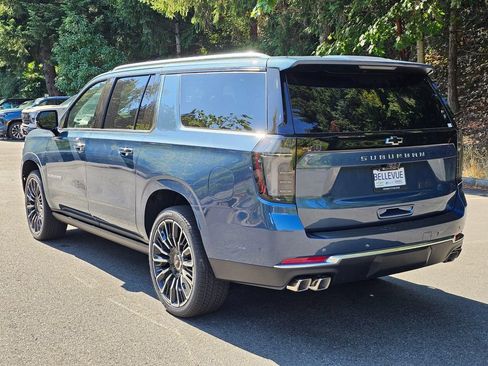 New 2026 Chevrolet Suburban High Country AWD/4WD image 3
