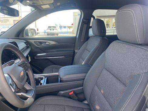 Used 2026 Chevrolet Traverse LT image 29