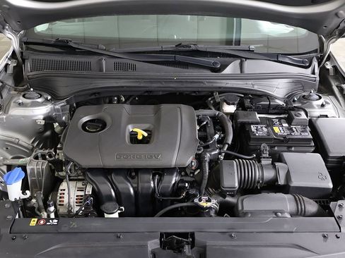 Used 2024 Kia Forte LXS w/ LXS Technology Package FWD image 19