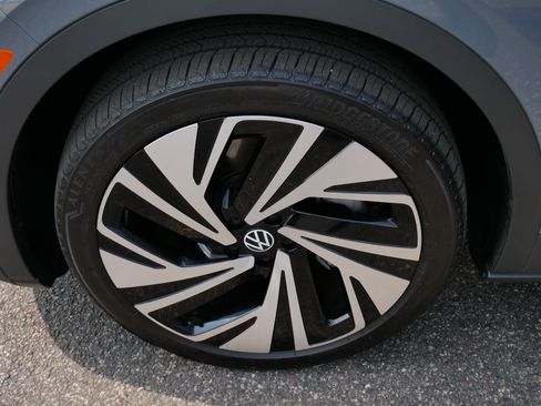 Used 2025 Volkswagen ID.4 Pro S Plus AWD/4WD image 15