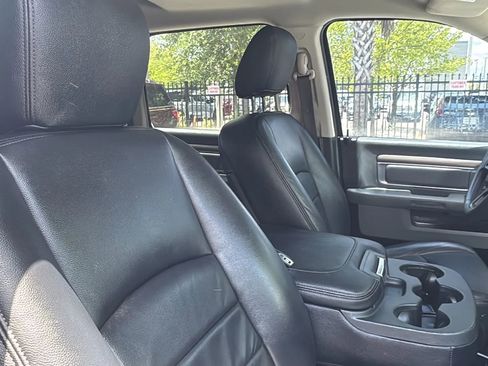 Used 2019 RAM 1500 Classic SLT RWD image 10
