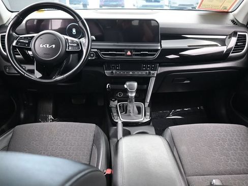 Used 2024 Kia Seltos S FWD image 38
