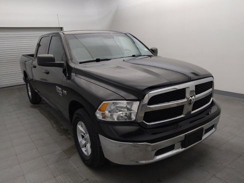 Used 2020 RAM 1500 Classic SLT RWD image 13
