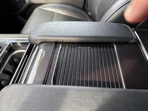 Used 2024 Jeep Wagoneer 4WD image 12