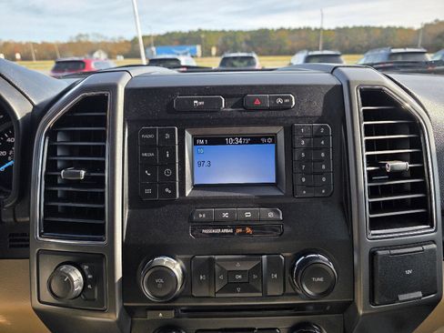 Used 2018 Ford F150 XLT image 21