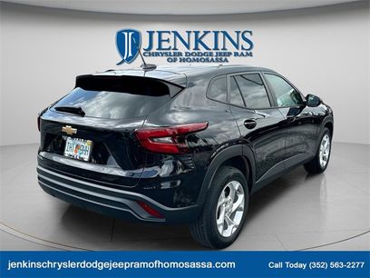 Used 2024 Chevrolet Trax LS w/ LS Convenience Package