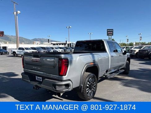 Used 2024 GMC Sierra 3500 Denali w/ Technology Package AWD/4WD image 4
