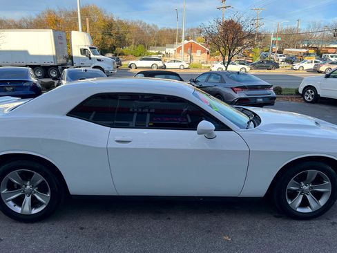 Used 2020 Dodge Challenger SXT image 10