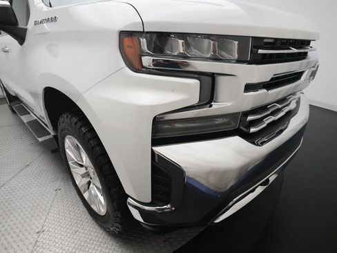 Used 2019 Chevrolet Silverado 1500 LTZ AWD/4WD image 21