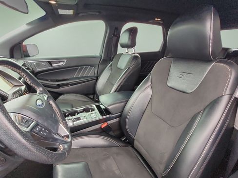 Used 2019 Ford Edge ST w/ Equipment Group 401A AWD/4WD image 28