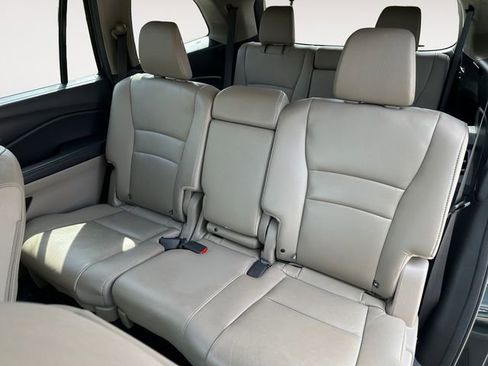 Used 2017 Honda Pilot EX-L image 13