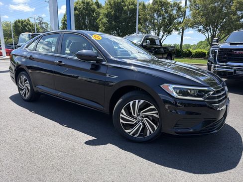 Used 2021 Volkswagen Jetta SEL FWD image 2
