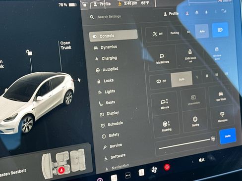 Used 2022 Tesla Model Y Long Range image 20