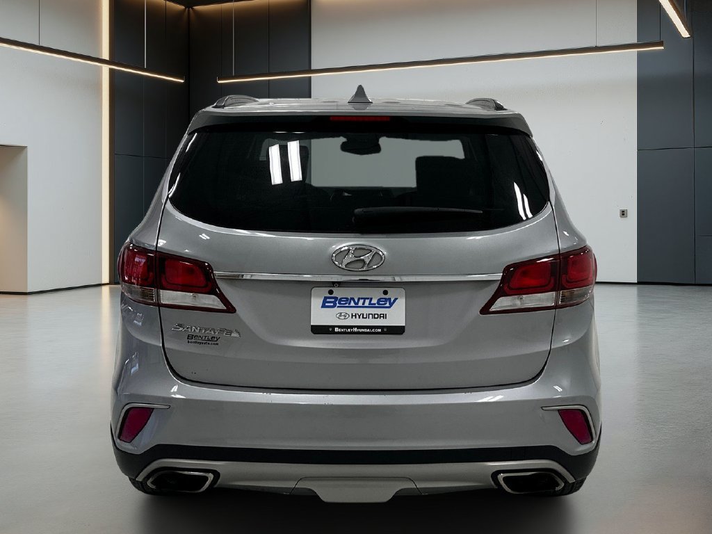 Used 2017 Hyundai Santa Fe SE w/ Cargo Package FWD image 5