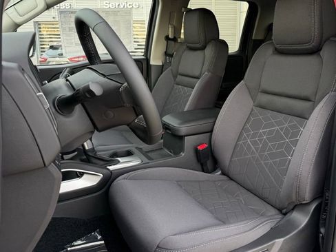 New 2025 Nissan Frontier SV w/ SV Convenience Package image 13