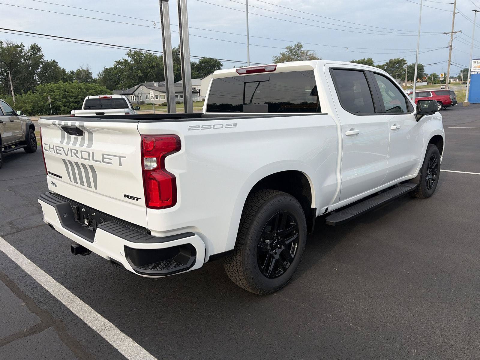 New 2026 Chevrolet Silverado 1500 RST w/ RST All Star Premium Package AWD/4WD image 3