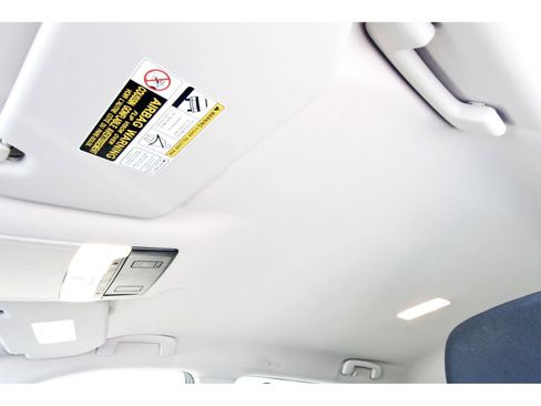 Certified 2025 Nissan Rogue SV image 30