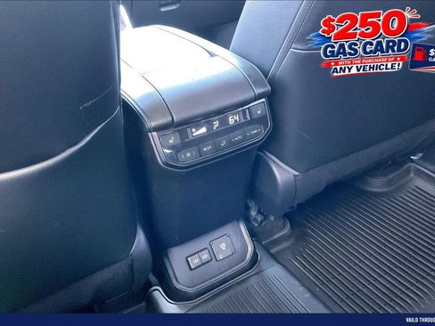 Used 2023 Toyota Highlander Platinum AWD/4WD image 35