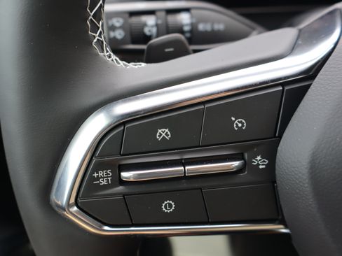 Used 2026 Chevrolet Traverse Z71 AWD/4WD image 18