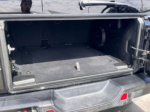 Used 2019 Jeep Wrangler Unlimited Rubicon w/ Dual Top Group image 30