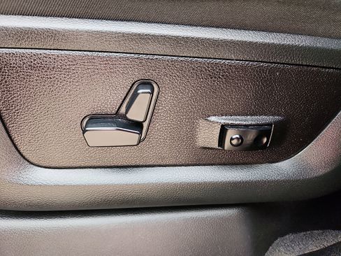 Used 2019 RAM 2500 Laramie AWD/4WD image 14