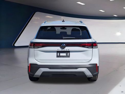 Certified 2026 Volkswagen Tiguan S FWD image 4