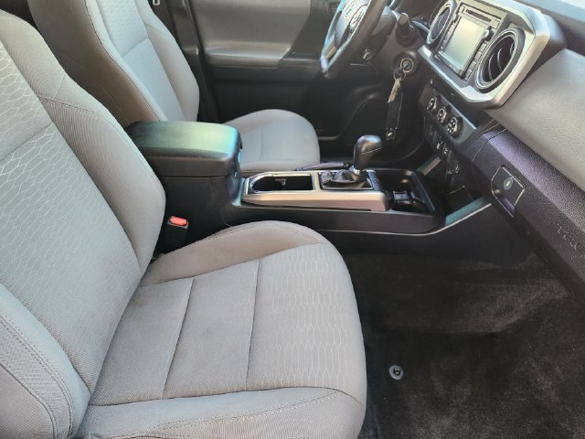 Used 2019 Toyota Tacoma SR5 RWD image 13