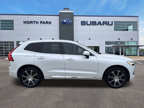 Used 2021 Volvo XC60 T5 Inscription w/ Advanced Package image 2