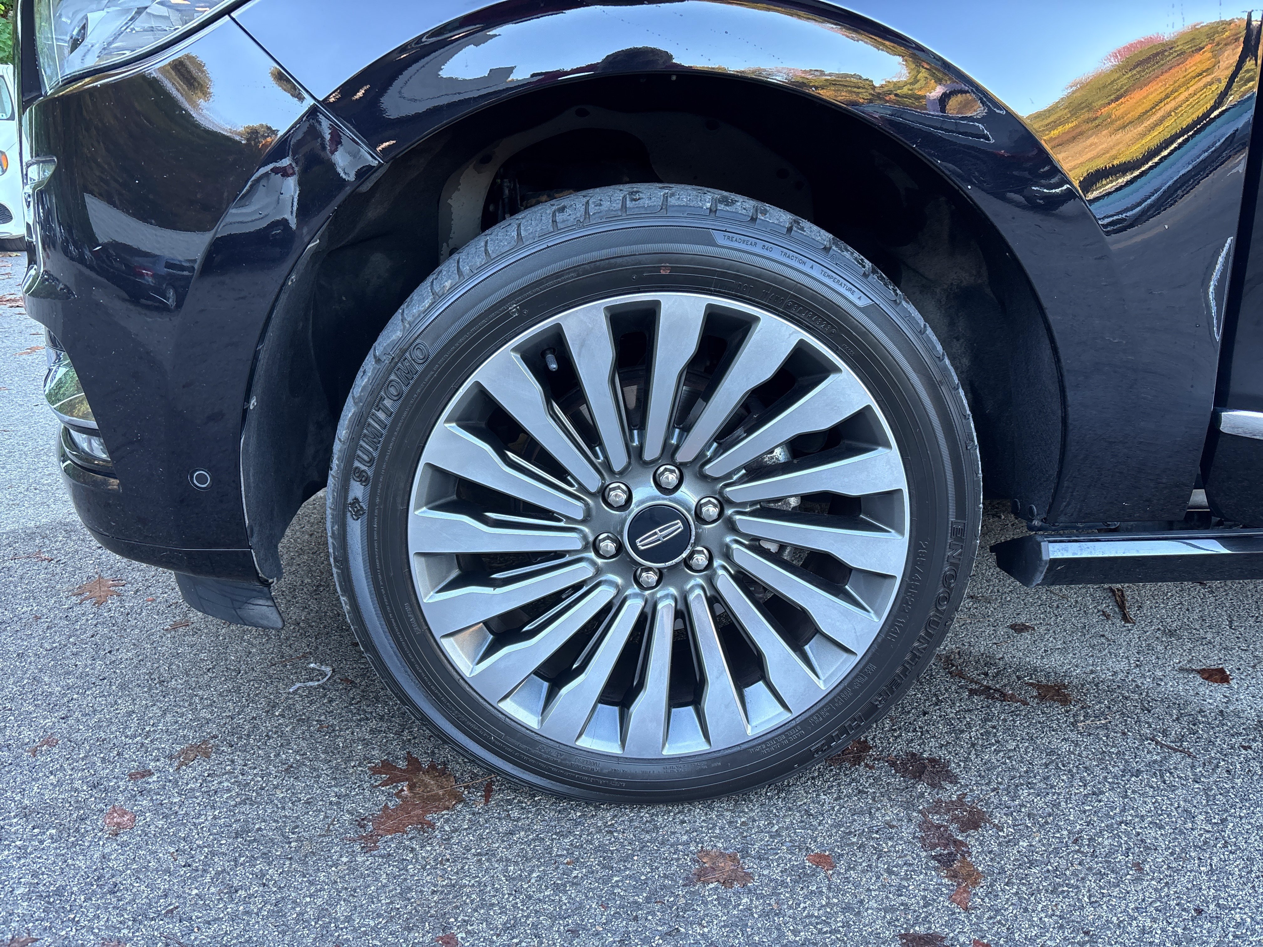 Used 2019 Lincoln Navigator L Reserve AWD/4WD image 10