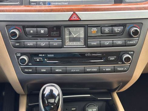 Used 2016 Hyundai Genesis 3.8 w/ Option Group 04 image 32