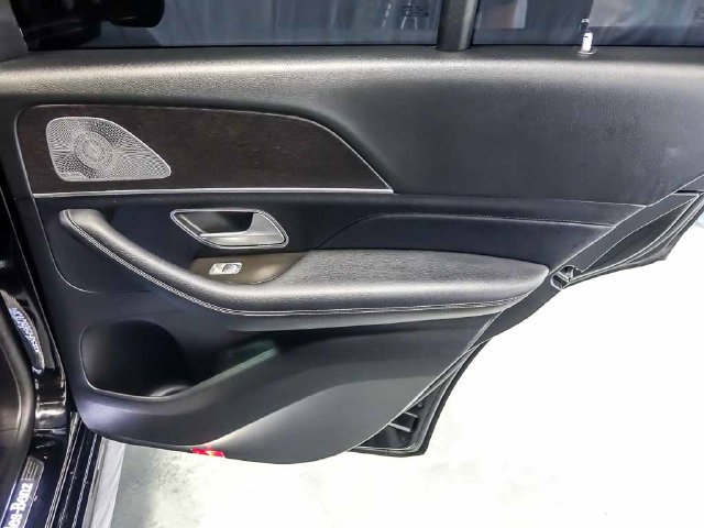 Used 2021 Mercedes-Benz GLE 450 4MATIC w/ AMG Line Exterior image 33