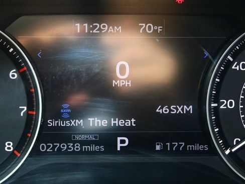 Used 2023 Mitsubishi Outlander ES image 21