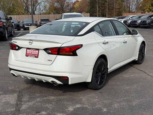 New 2025 Nissan Altima 2.5 SV w/ SV Special Edition Package image 2
