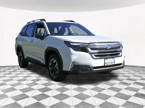 New 2025 Subaru Forester Premium w/ Convenience Package #1 image 18