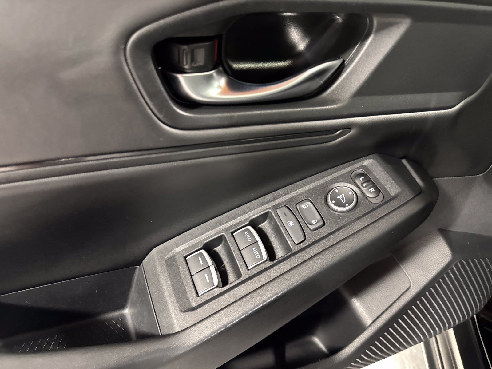 Used 2023 Honda Accord EX image 16