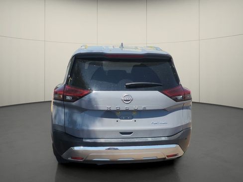 Used 2023 Nissan Rogue Platinum w/ Platinum Premium Package FWD image 6