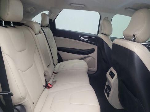 Used 2018 Ford Edge Titanium w/ Technology Package image 19