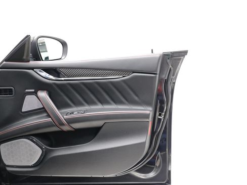 Used 2022 Maserati Quattroporte Trofeo RWD image 84