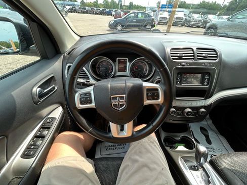 Used 2018 Dodge Journey SE w/ Connectivity Group FWD image 28