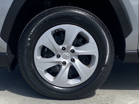 Certified 2024 Toyota RAV4 LE image 8