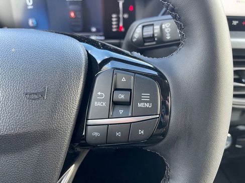 Used 2024 Ford Escape SE image 7