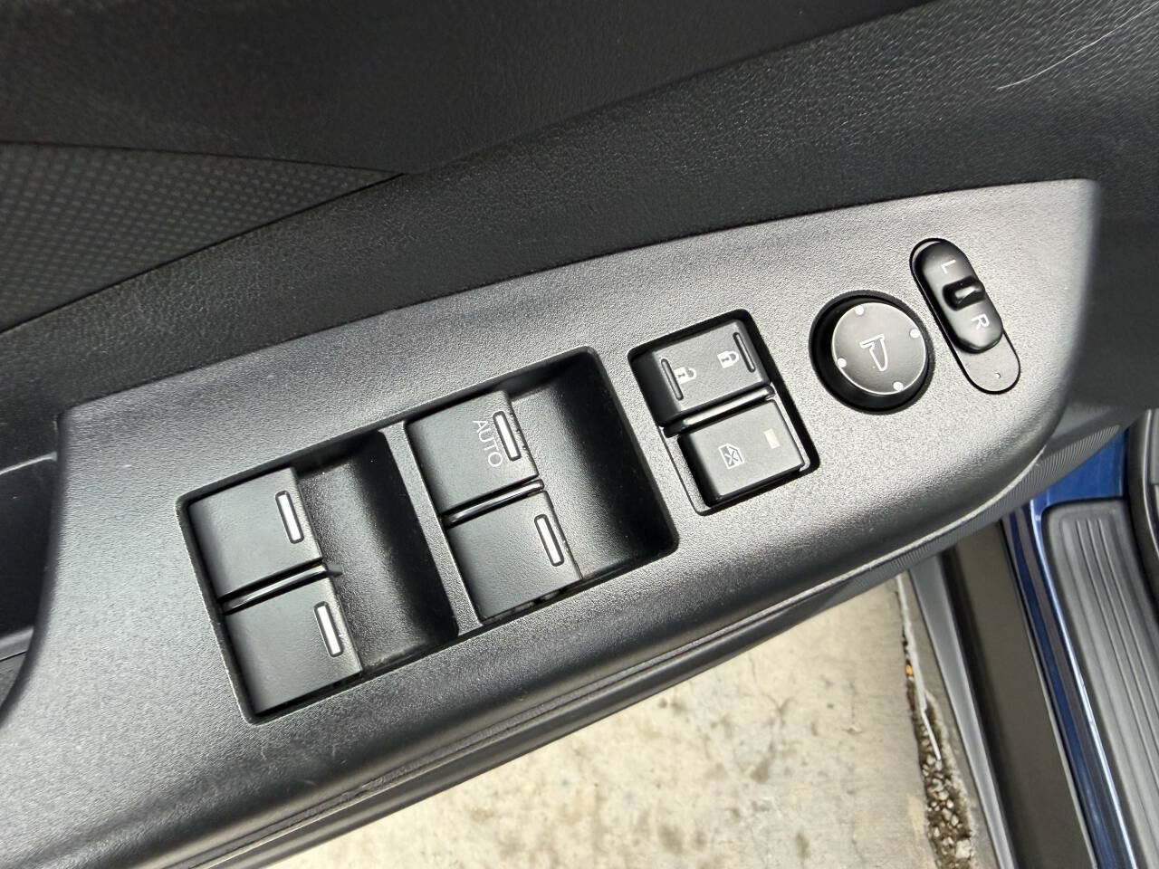 Used 2016 Honda CR-V SE image 15