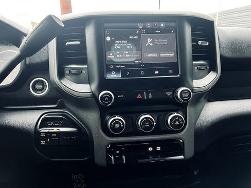 Used 2023 RAM 2500 Tradesman w/ Chrome Appearance Group image 10