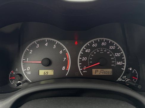 Used 2013 Toyota Corolla LE FWD image 24