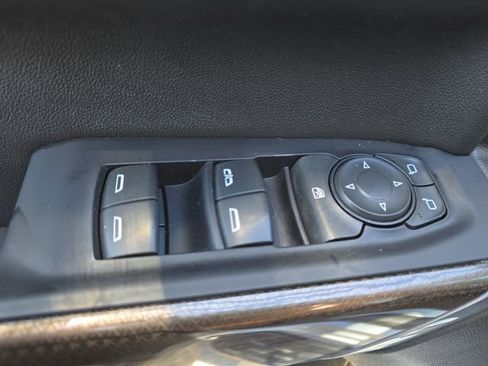 Used 2020 Chevrolet Silverado 1500 LT w/ Texas Edition image 27