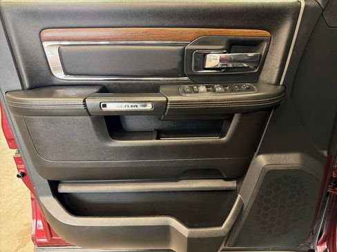 Used 2016 RAM 1500 Laramie w/ Convenience Group AWD/4WD image 15