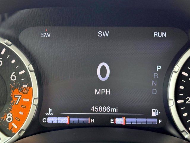 Certified 2017 Jeep Renegade Trailhawk w/ Premium Trailhawk Package AWD/4WD image 24
