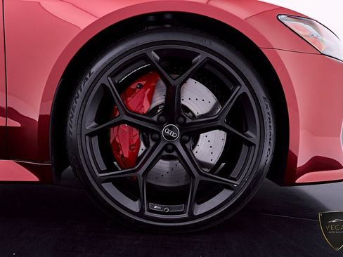 Used 2024 Audi RS 7 Performance AWD/4WD image 36